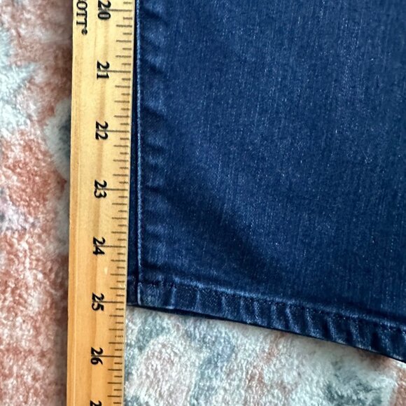 Talbots Flawless Pull-On Jegging 22WP Dark Wash Stretch Denim Comfort Everyday - Picture 8 of 11